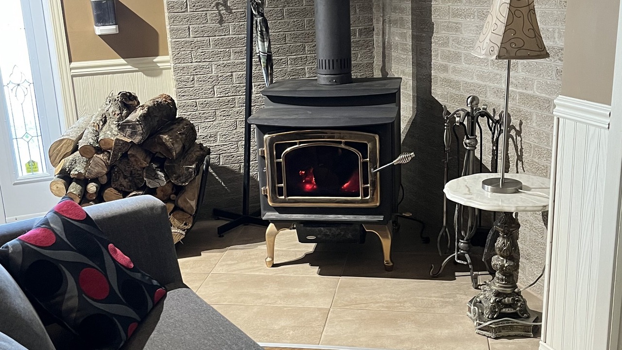 Photo of Livingroom in Notre-Dame-du-Portage
