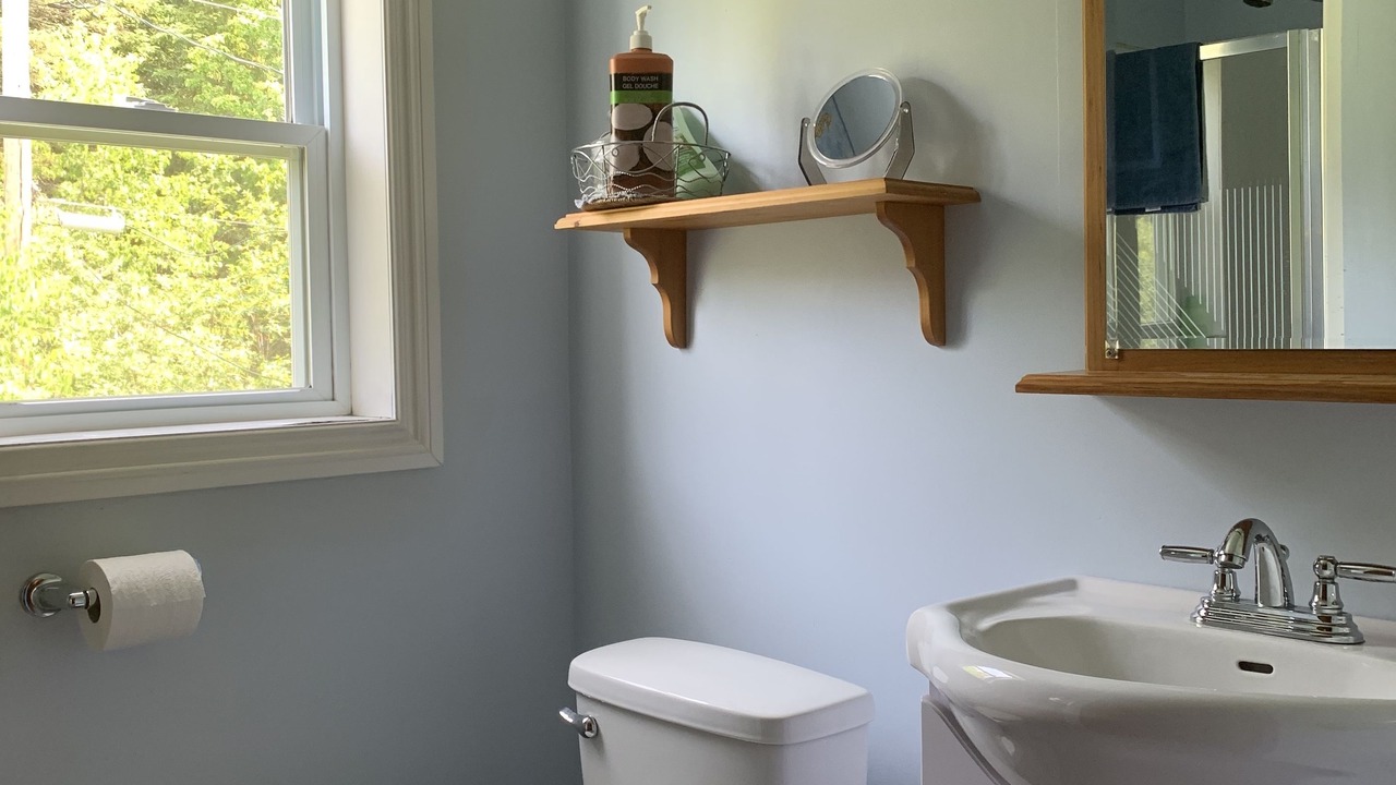Photo of Bathroom in Sainte-Marguerite-du-Lac-Masson