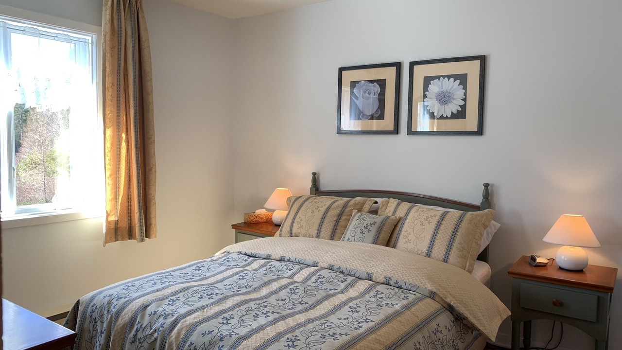 Photo of Bedroom in Sainte-Marguerite-du-Lac-Masson
