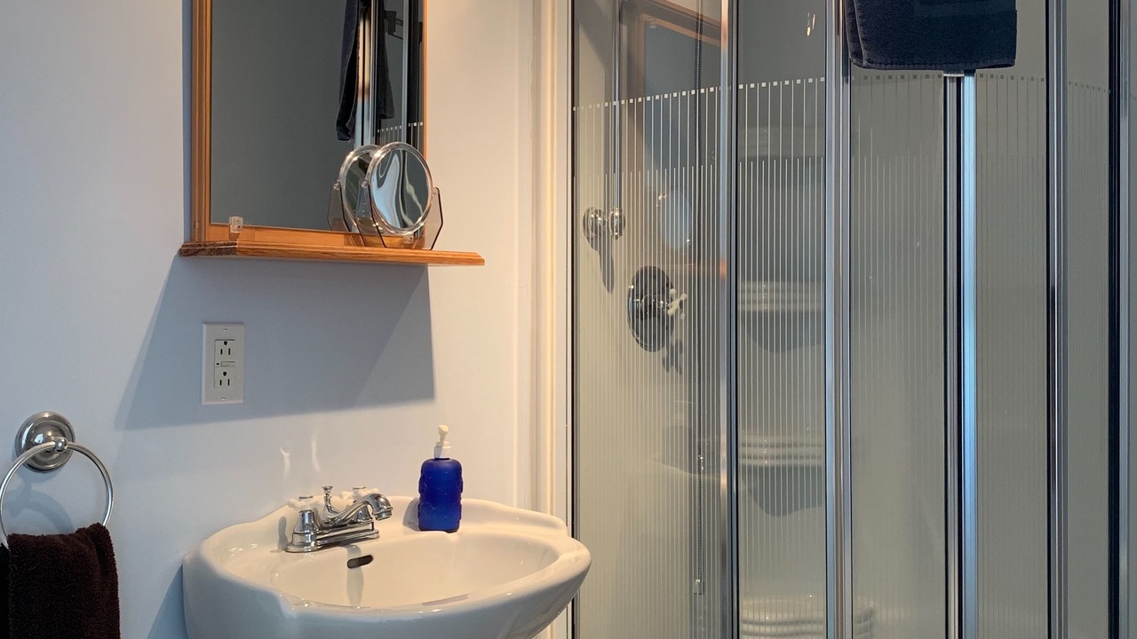 Photo of Bathroom in Sainte-Marguerite-du-Lac-Masson