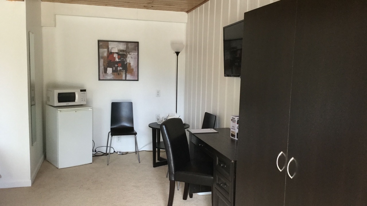 Photo of Bedroom in Okanagan-Similkameen