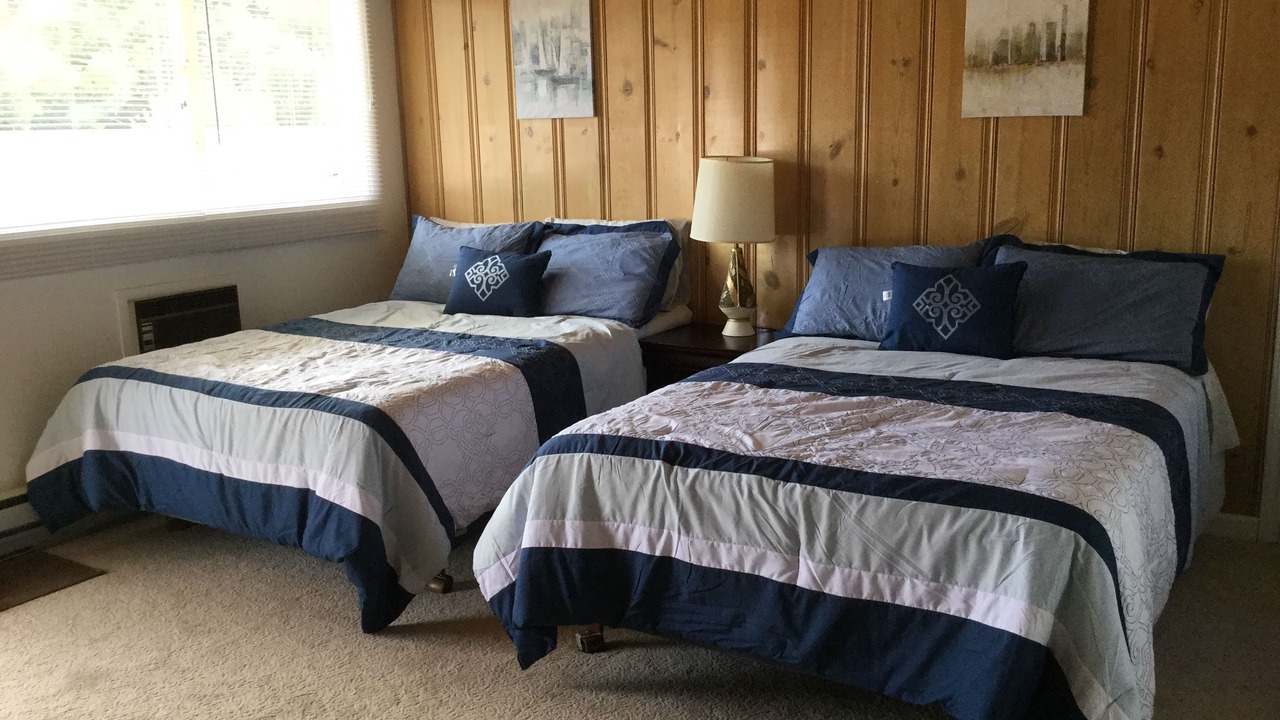 Photo of Bedroom in Okanagan-Similkameen