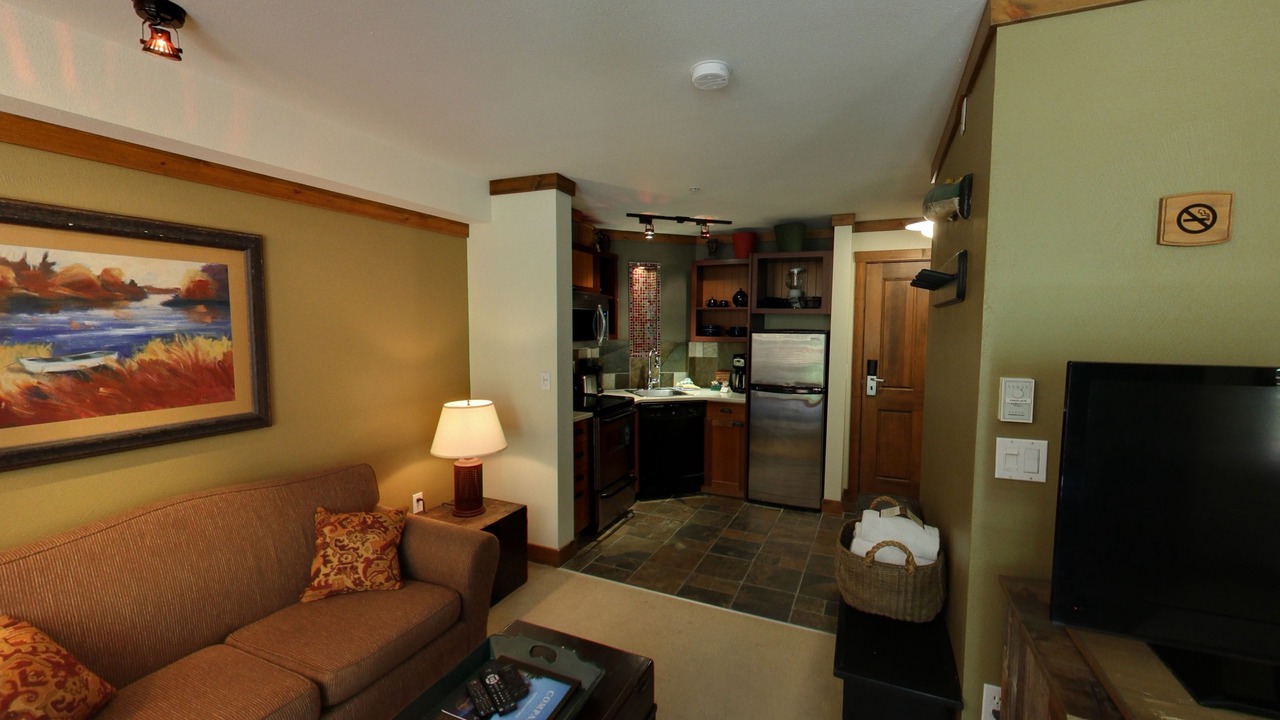 Photo of Livingroom in East Kootenay