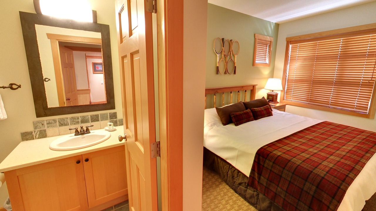 Photo of Bedroom in East Kootenay