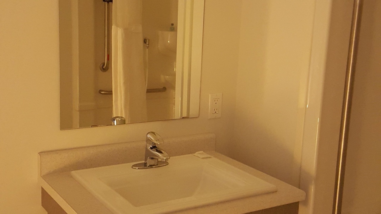 Photo of Bathroom in Kindersley