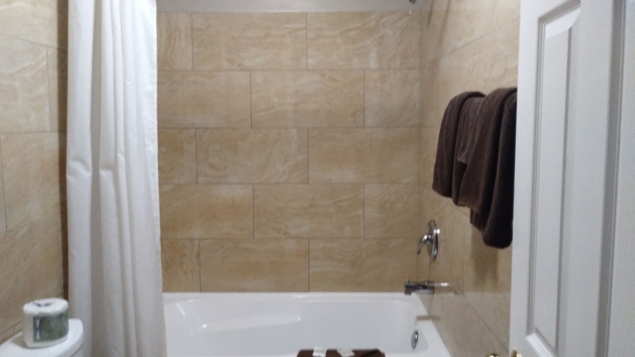 Photo of Bathroom in Edson