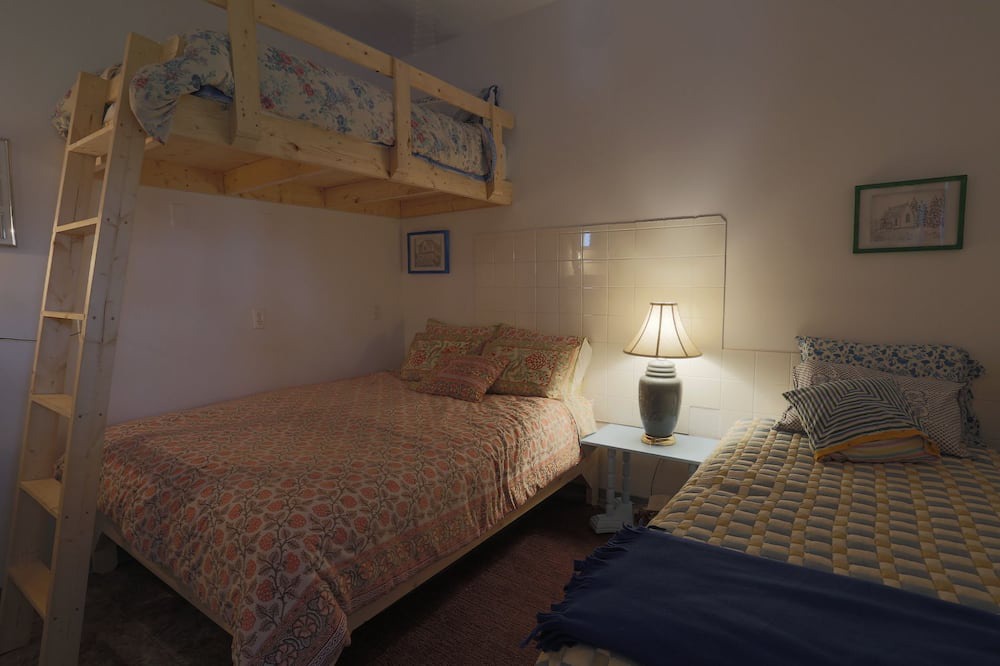 Photo of Bedroom in Elliston