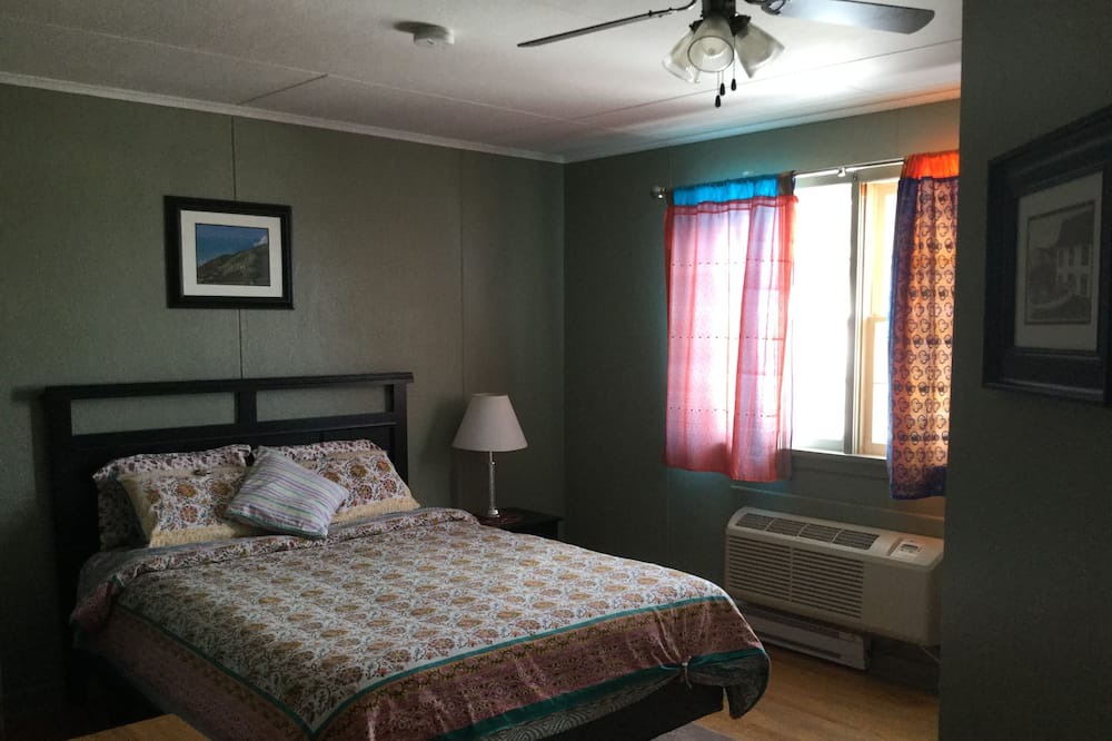 Photo of Bedroom in Elliston