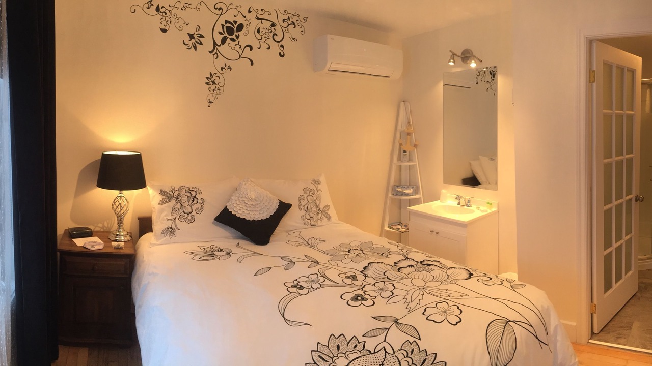 Photo of Bedroom in Alma