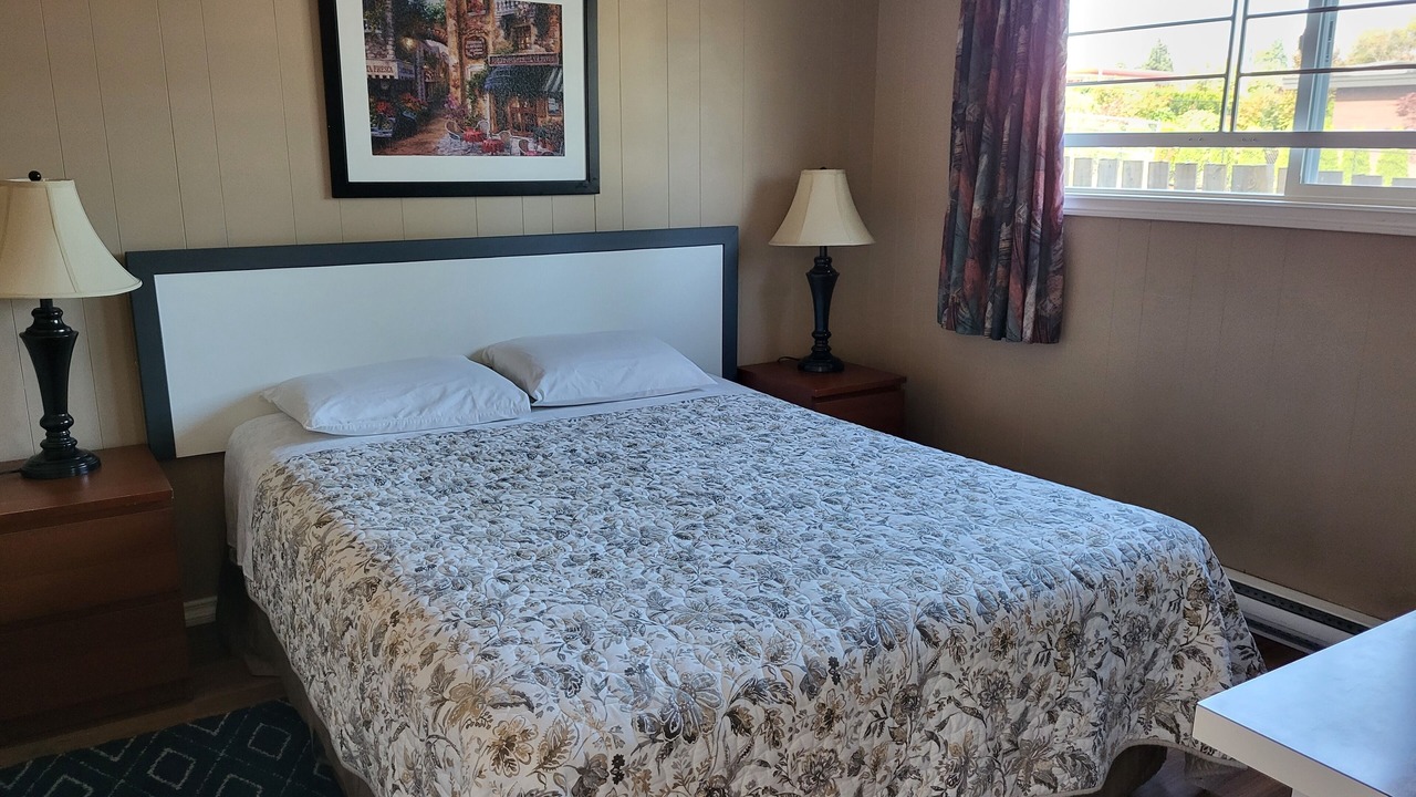 Photo of Bedroom in Courtenay