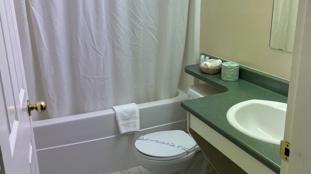 Photo of Bathroom in Lillooet