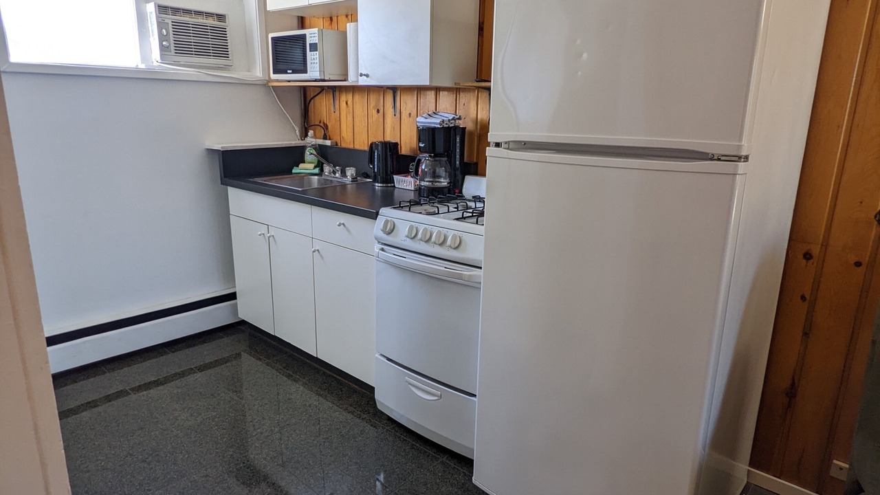 Photo of Kitchen in Okanagan-Similkameen
