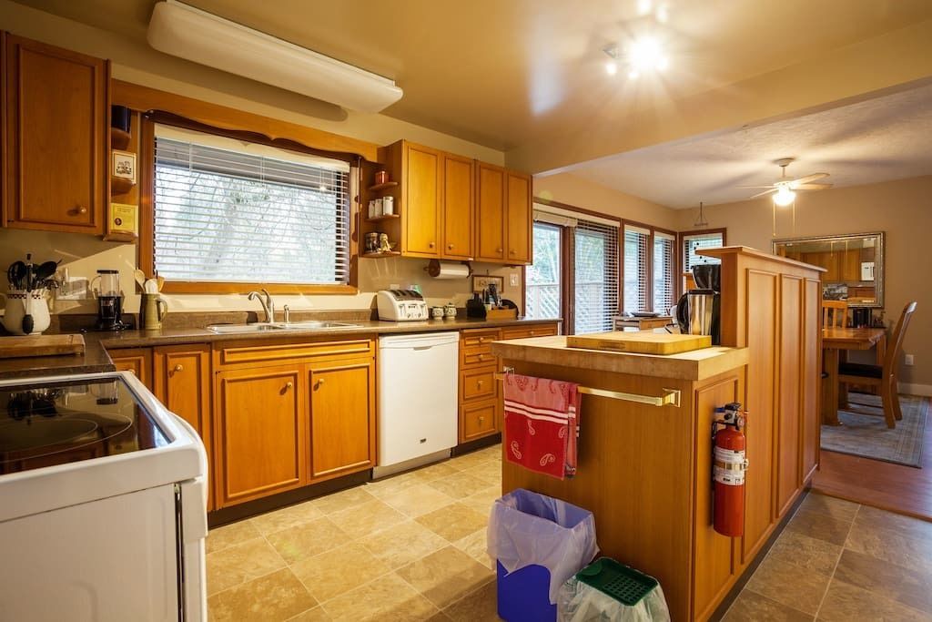 Photo of Kitchen in North Saanich