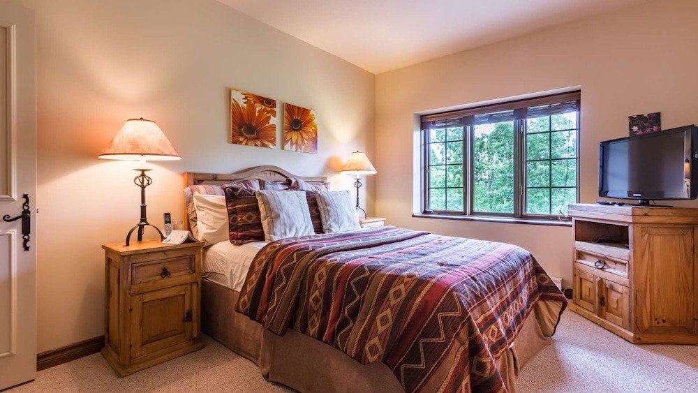 Photo of Bedroom in Mont-Tremblant