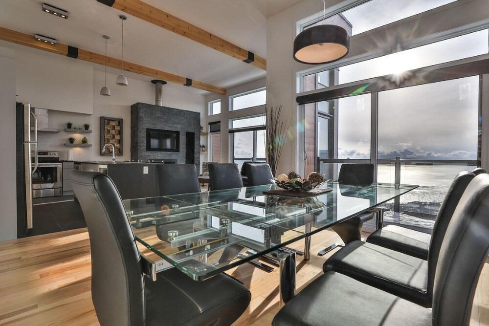 Photo of Kitchen in Petite-Riviere-Saint-Francois