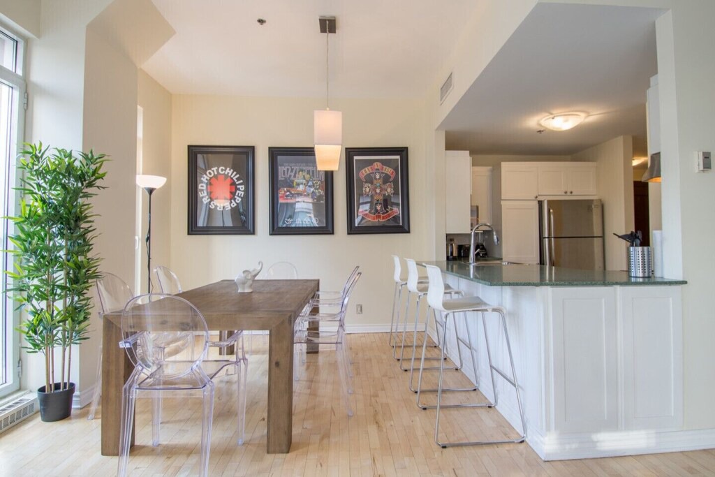Photo of Livingroom in Downtown Montreal