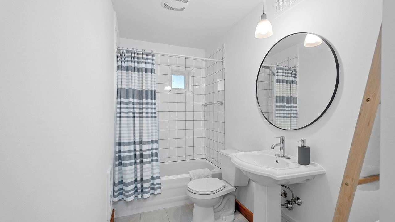 Photo of Bathroom in Val Morin