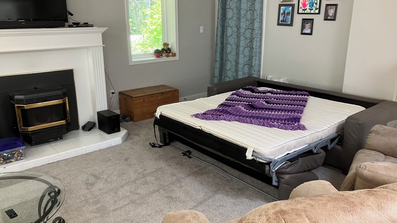 Photo of Bedroom in Shawnigan Lake