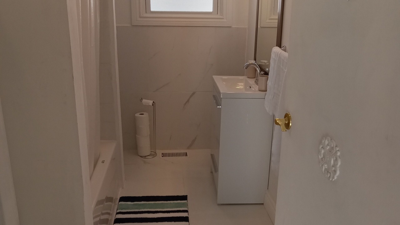 Photo of Bathroom in Alcona