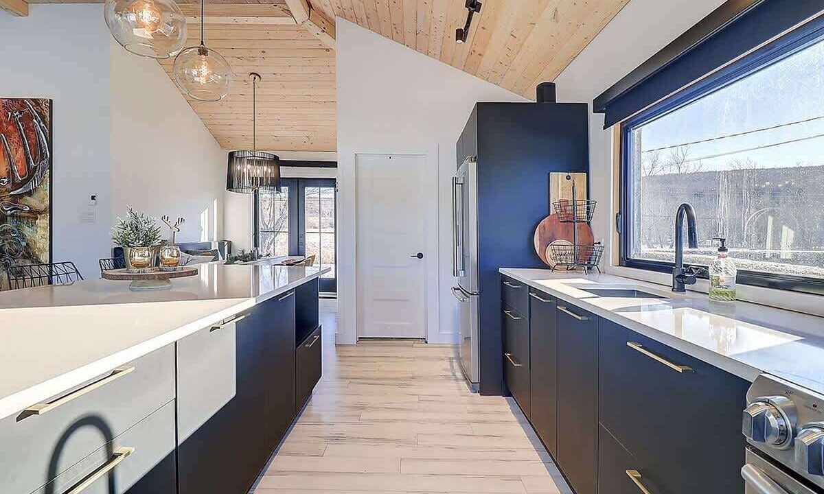Photo of Kitchen in Stanstead Township