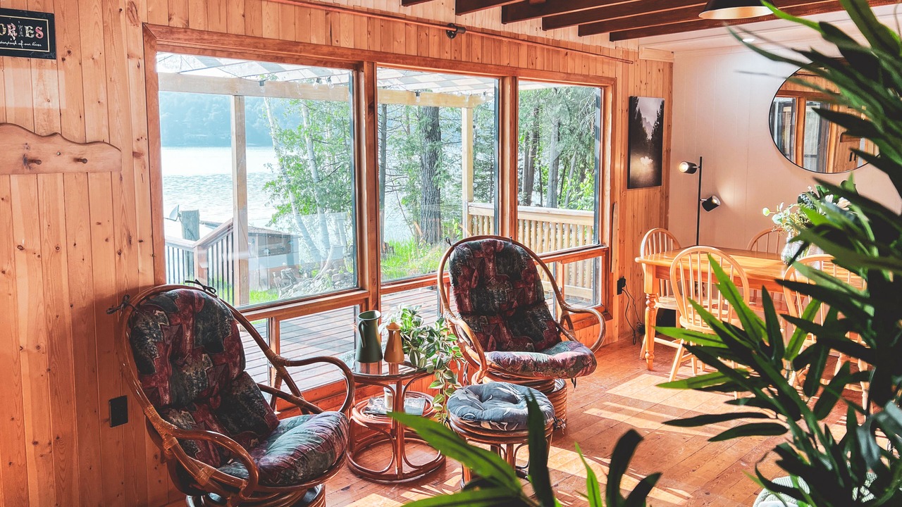 Photo of Livingroom in Haliburton
