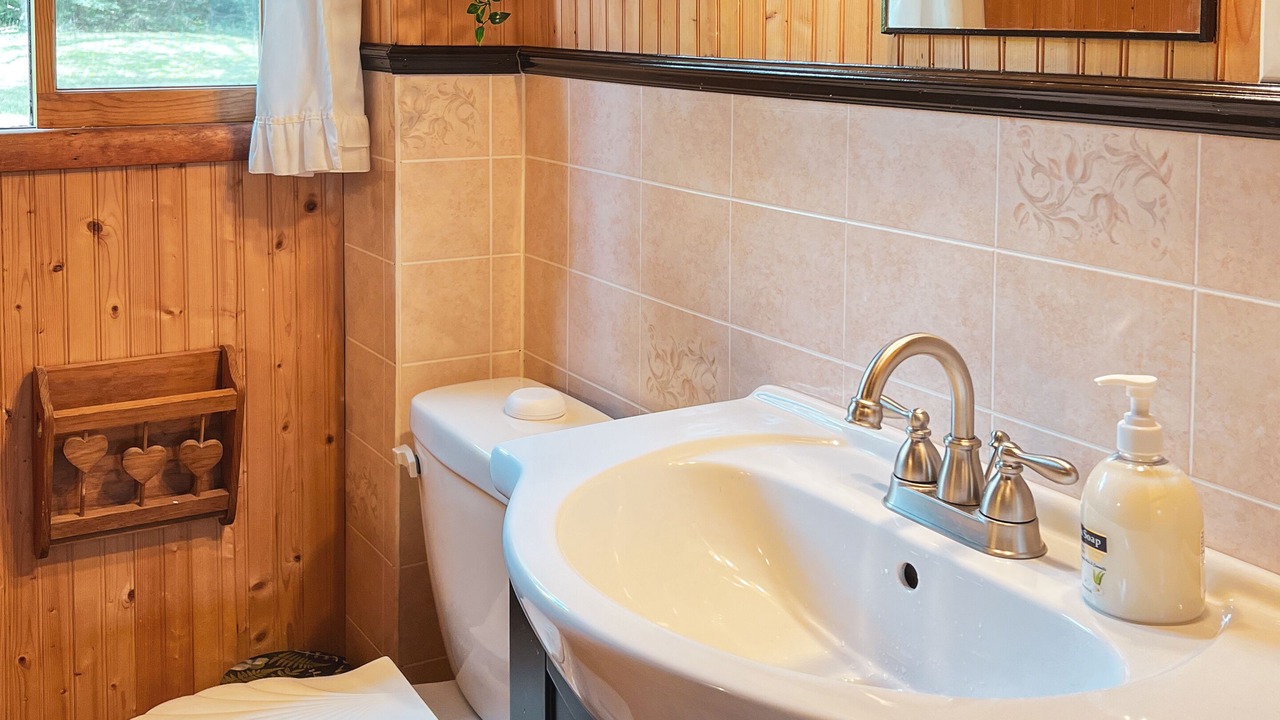 Photo of Bathroom in Haliburton