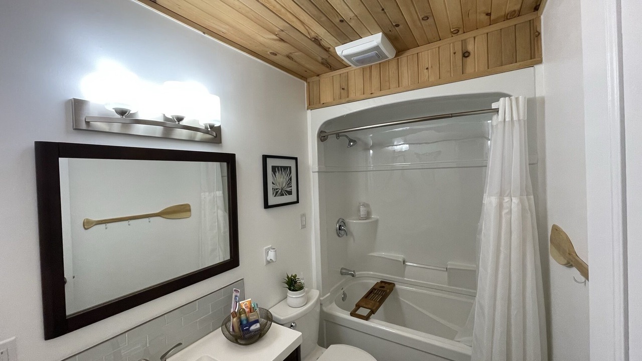 Photo of Bathroom in Port Elgin