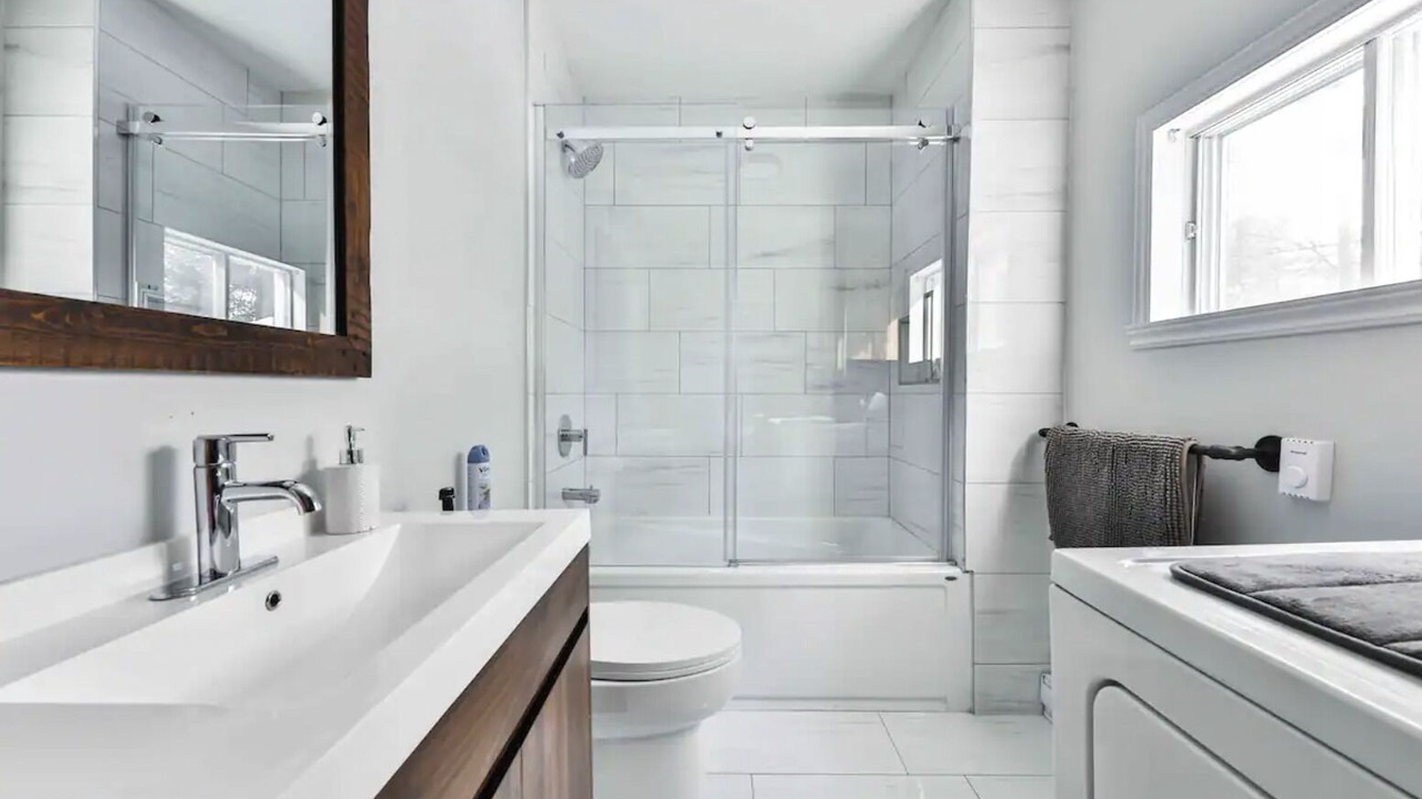 Photo of Bathroom in Chertsey
