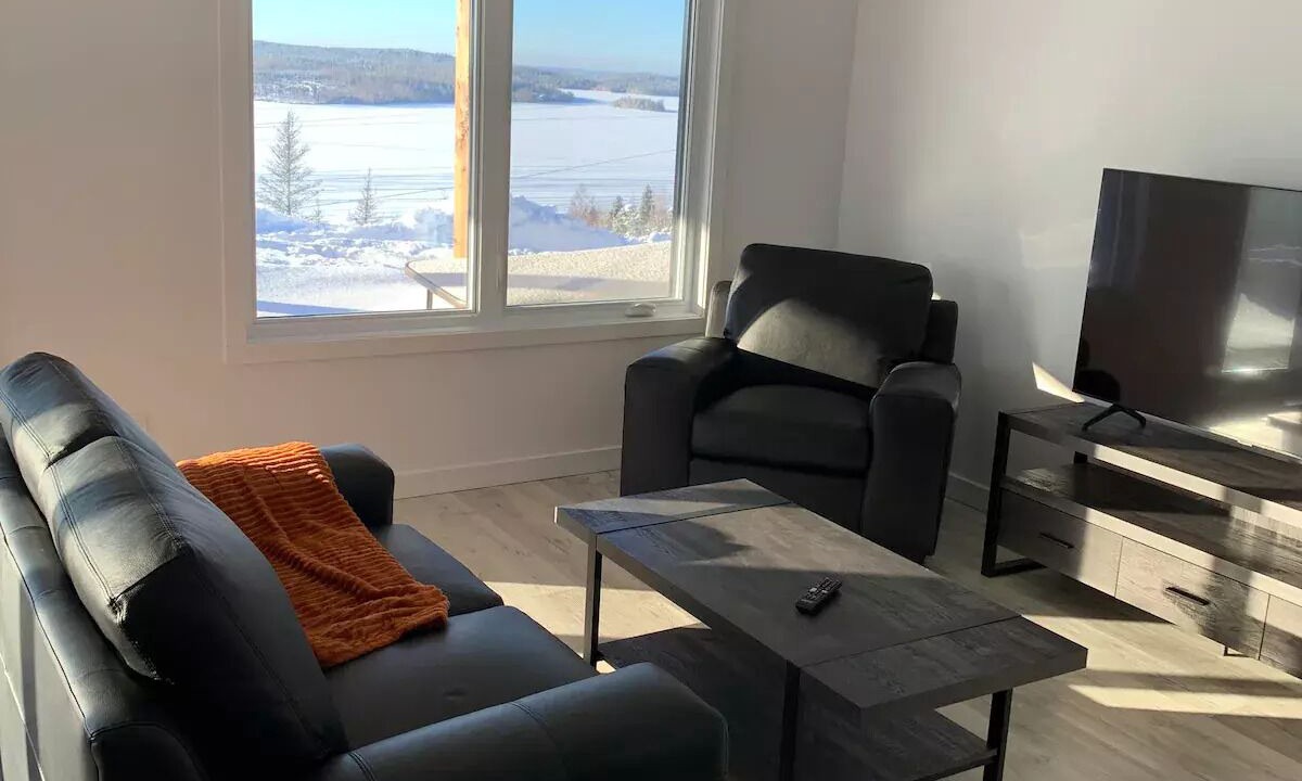 Photo of Livingroom in Saint-Felix-d'Otis