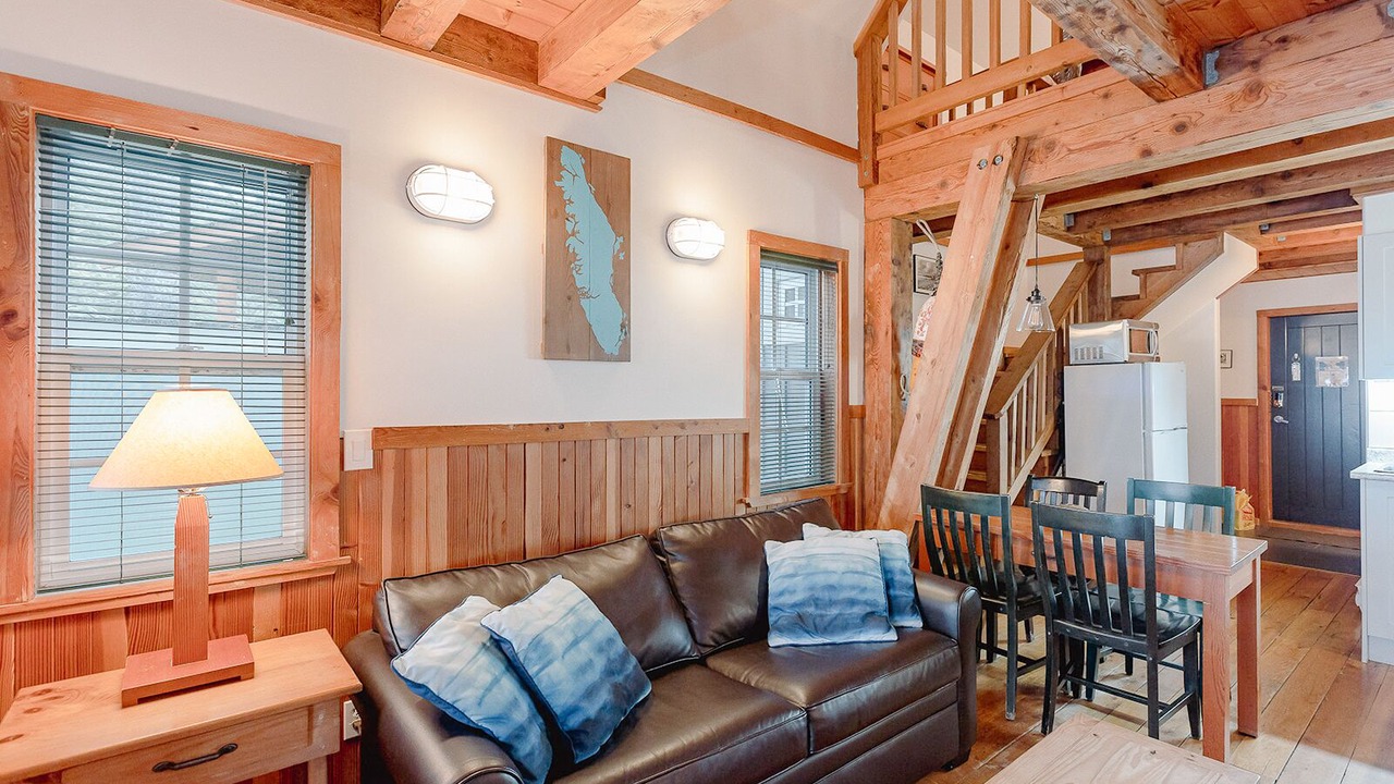 Photo of Livingroom in Ucluelet