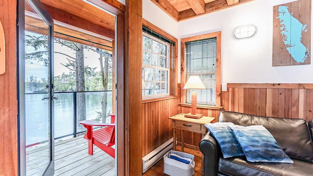 Photo of Livingroom in Ucluelet