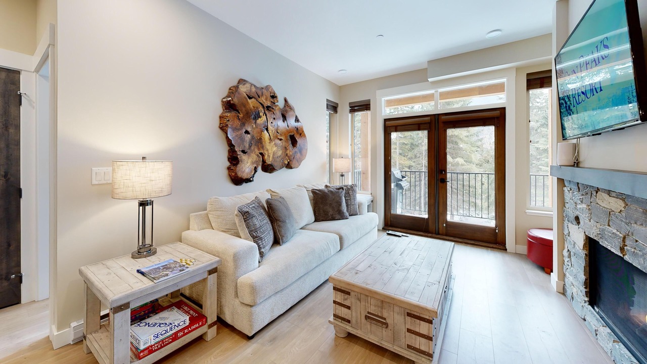 Photo of Livingroom in Sun Peaks