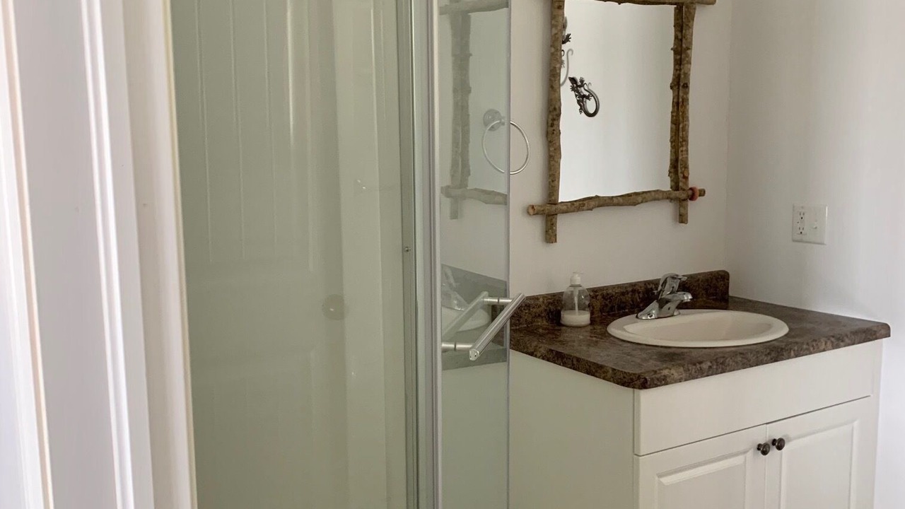 Photo of Bathroom in Italy Cross