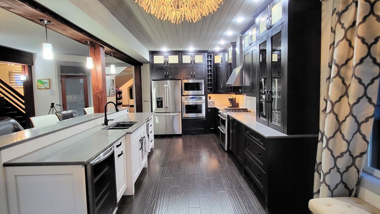 Photo of Kitchen in Courtenay