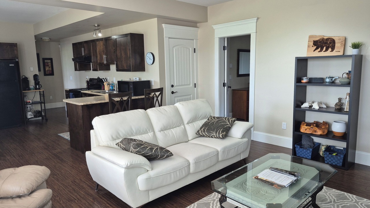 Photo of Livingroom in McMillan