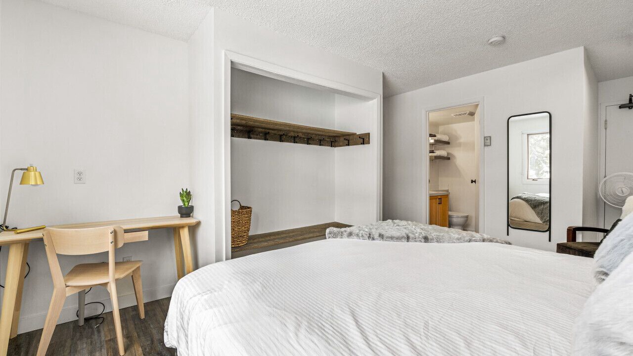 Photo of Bedroom in East Kootenay