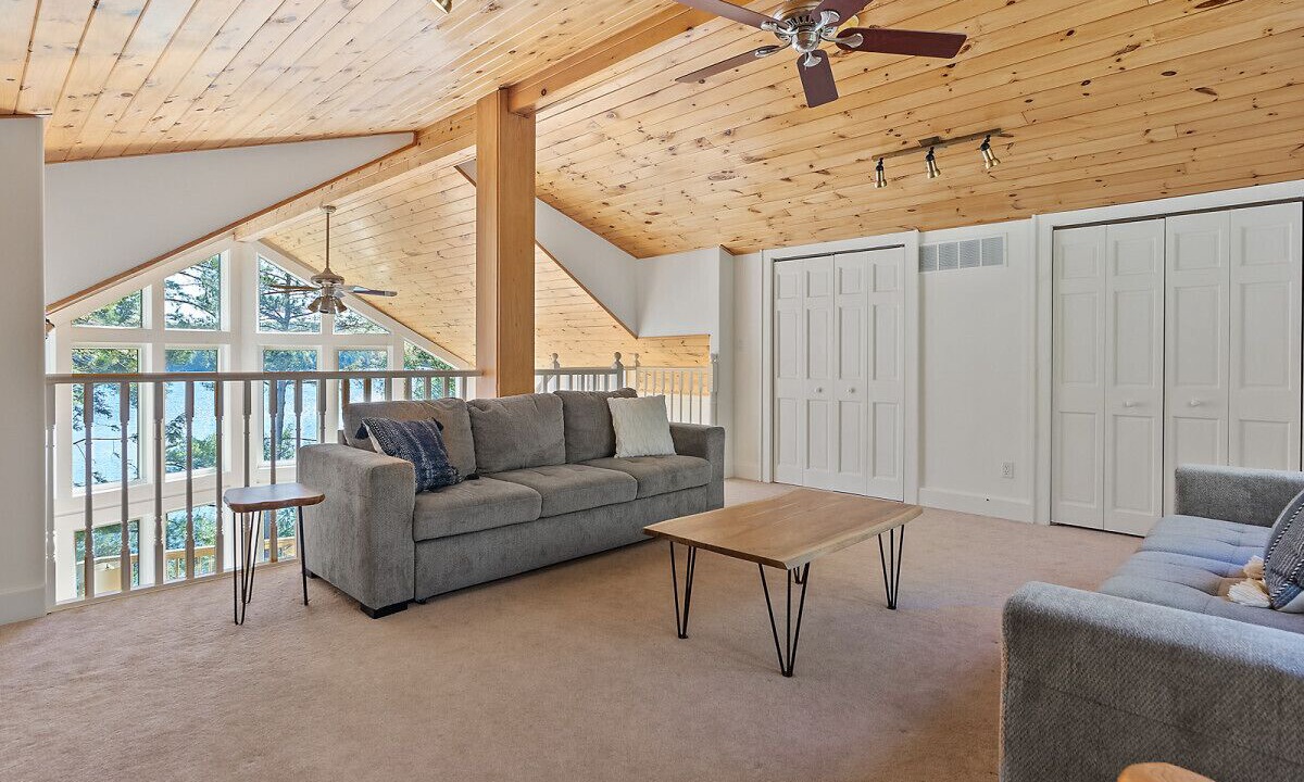 Photo of Bedroom in Lake of Bays