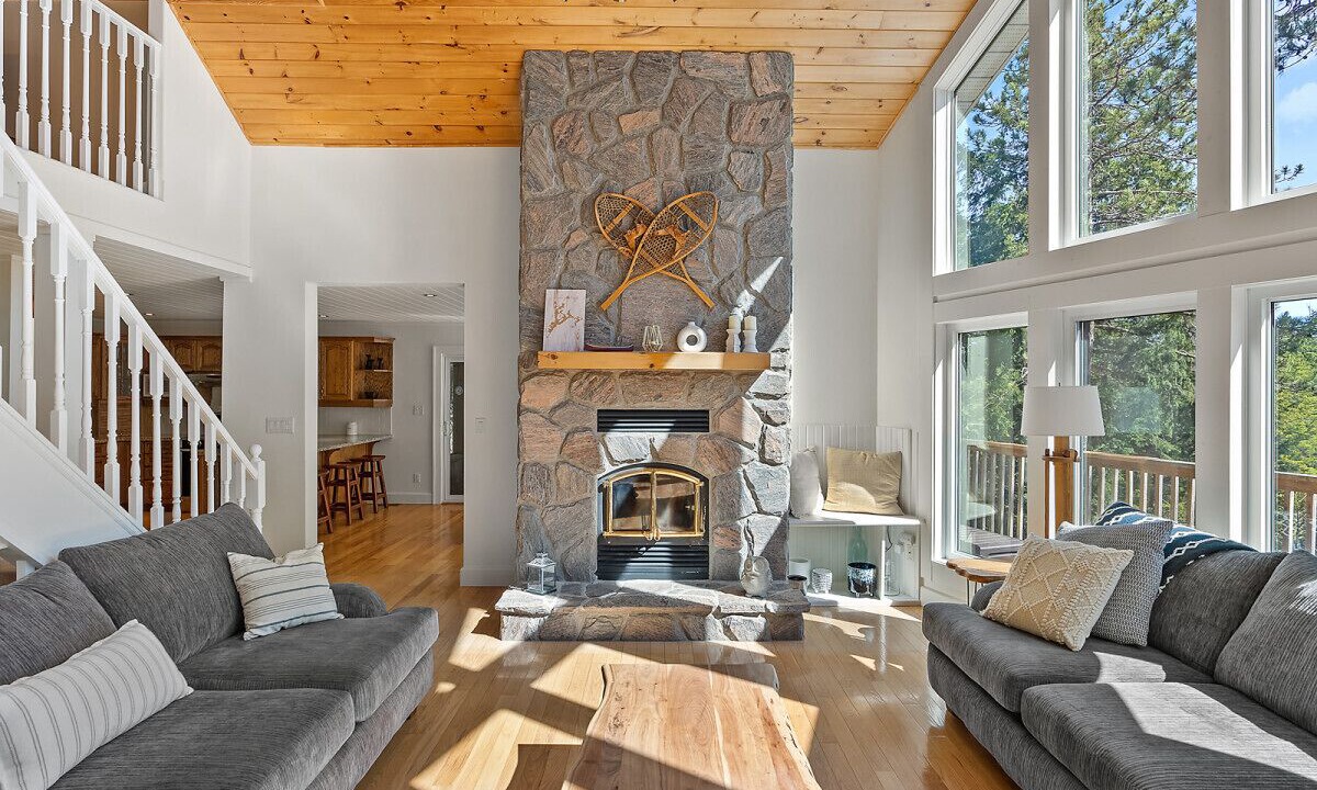Photo of Bedroom in Lake of Bays