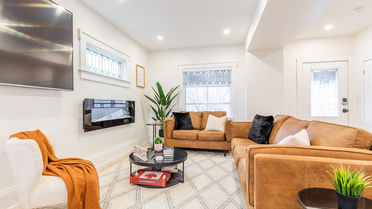Photo of Livingroom in Niagara Falls