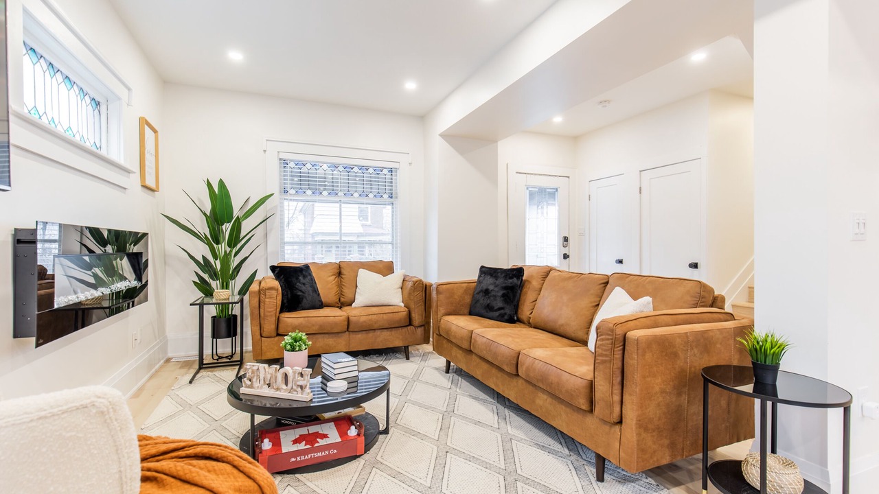 Photo of Livingroom in Niagara Falls