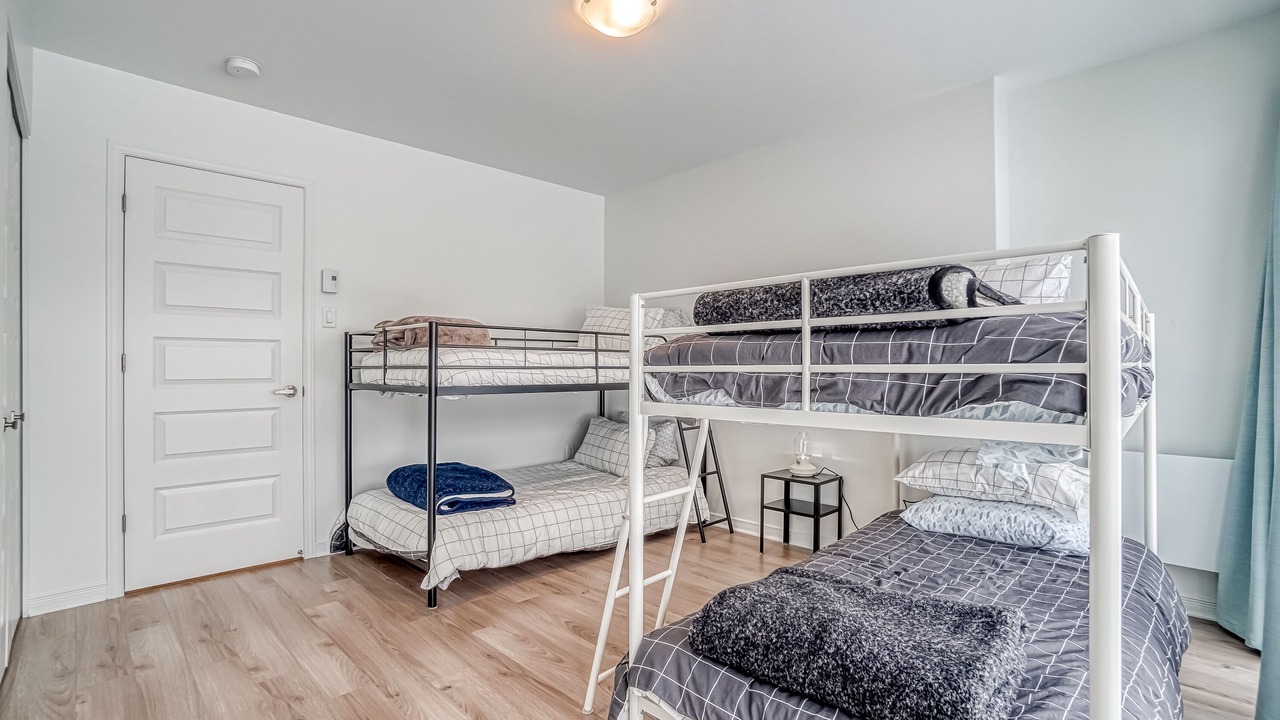 Photo of Bedroom in Val-des-Monts