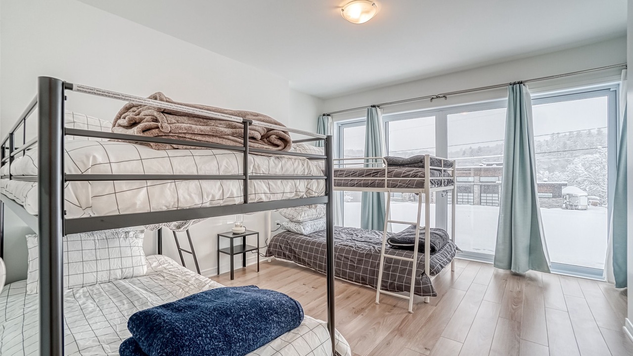 Photo of Bedroom in Val-des-Monts