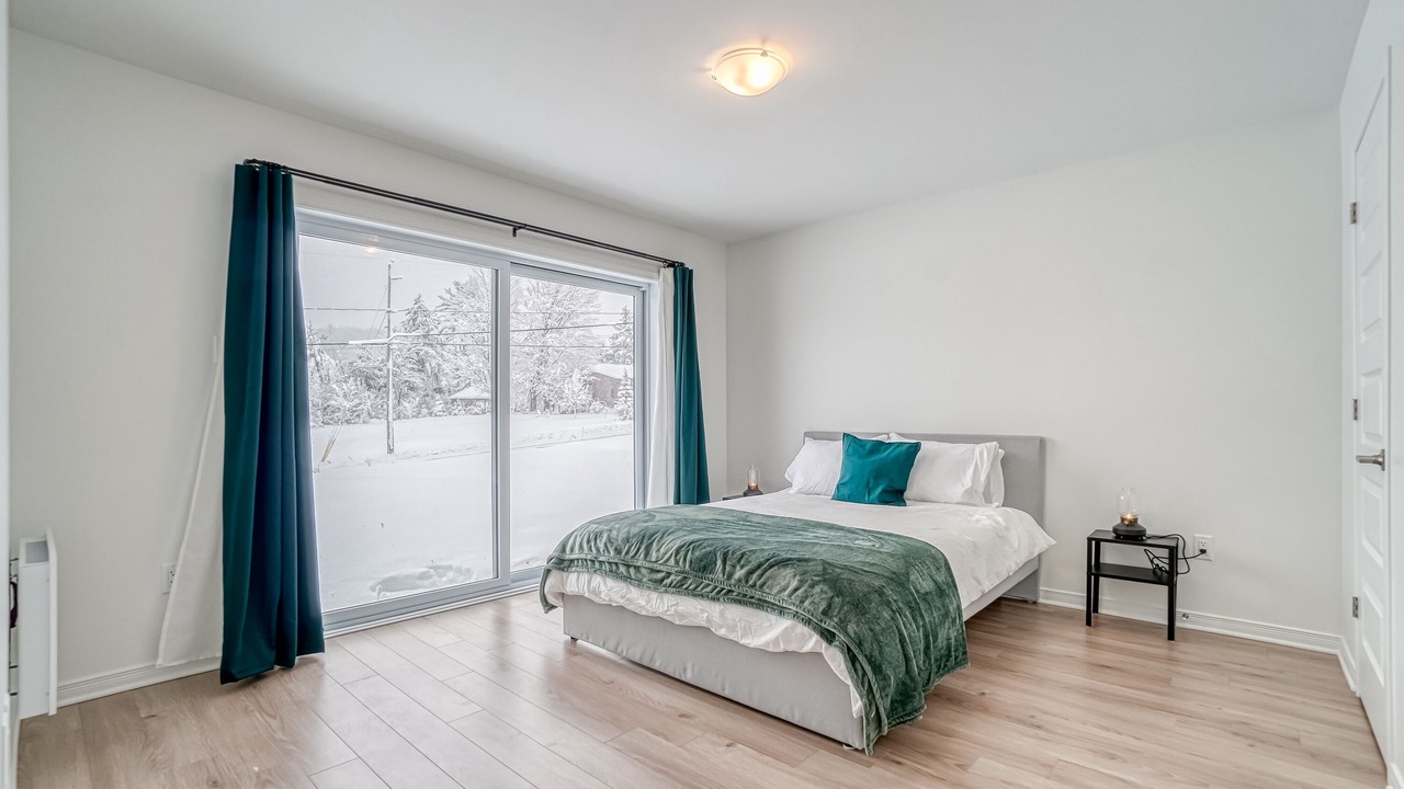 Photo of Bedroom in Val-des-Monts