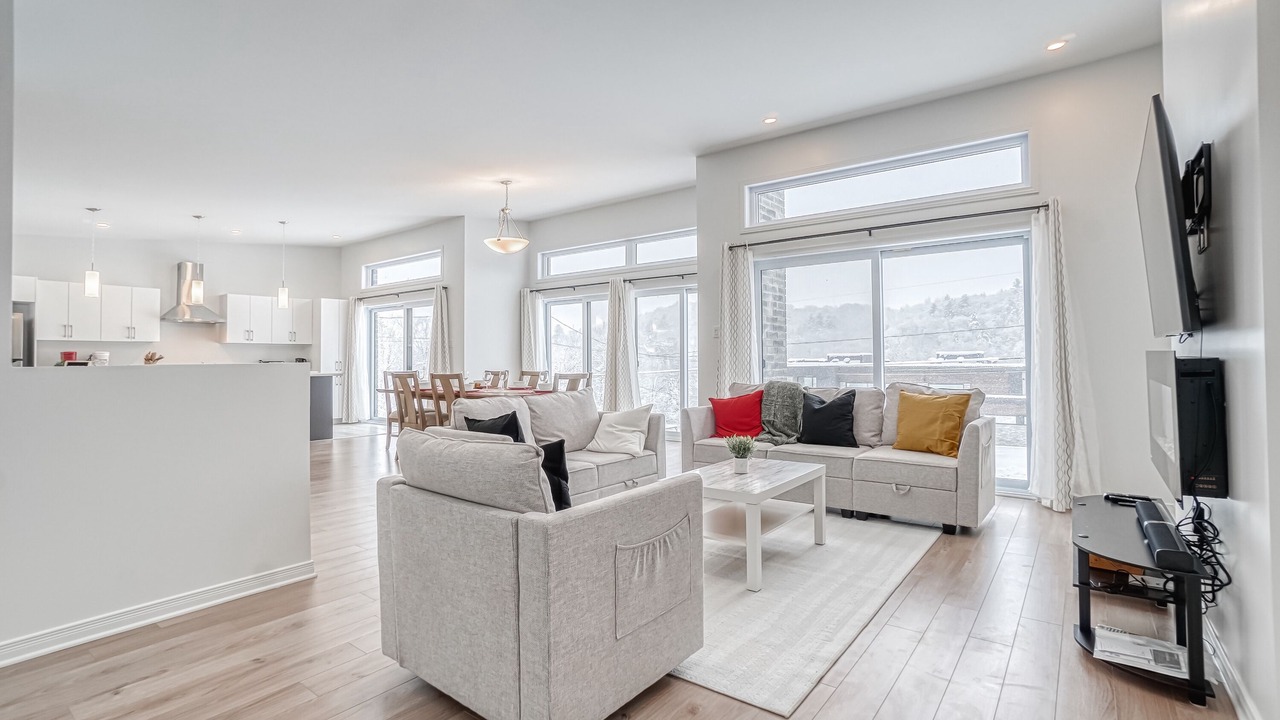 Photo of Livingroom in Val-des-Monts