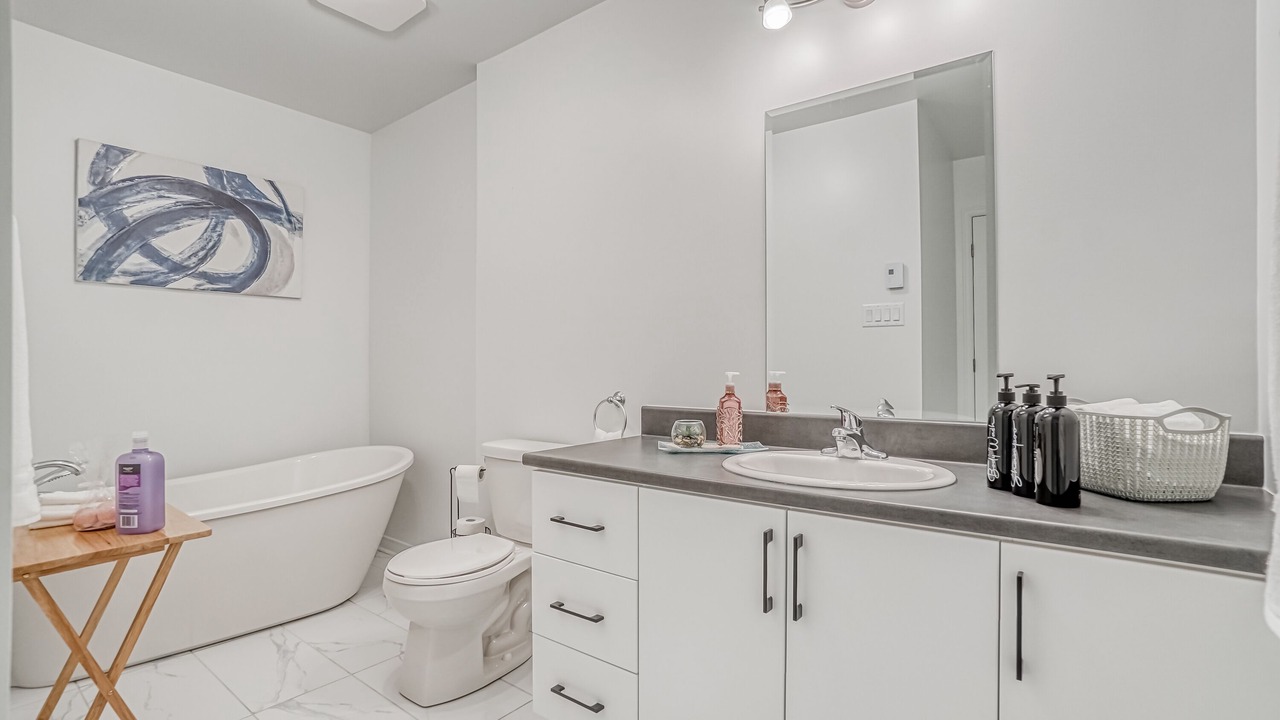 Photo of Bathroom in Val-des-Monts