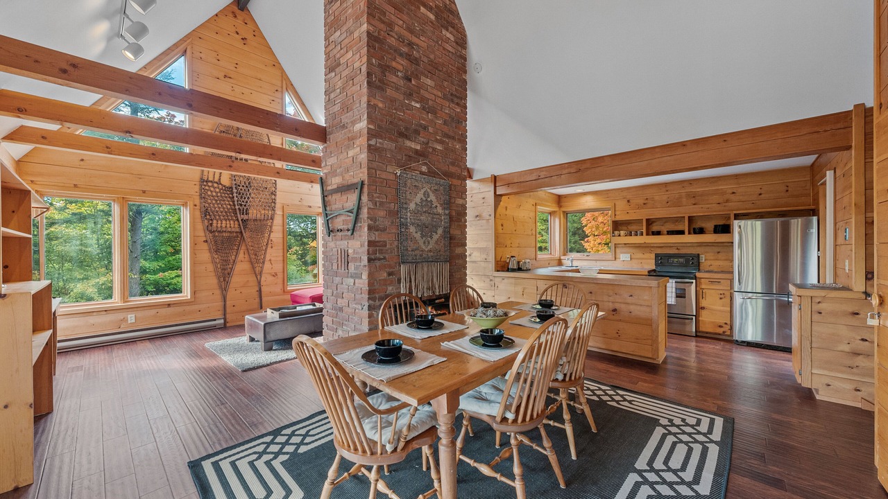 Photo of Livingroom in Clearview