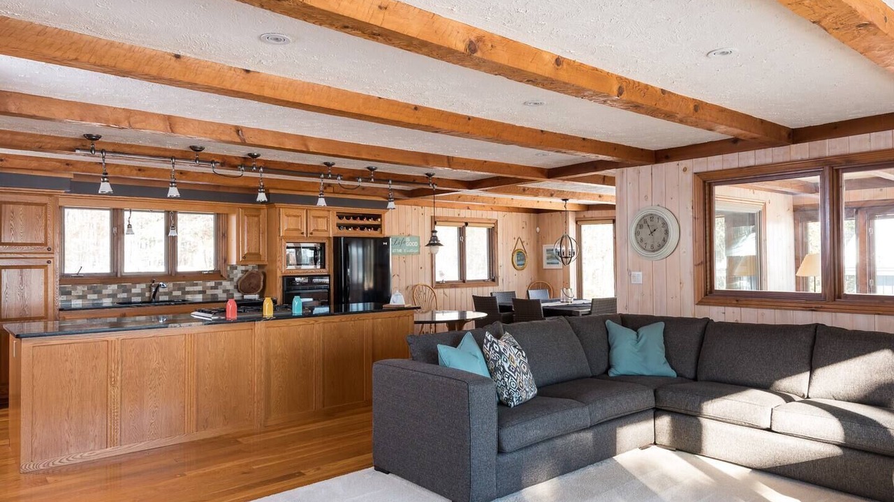 Photo of Livingroom in Trent Lakes