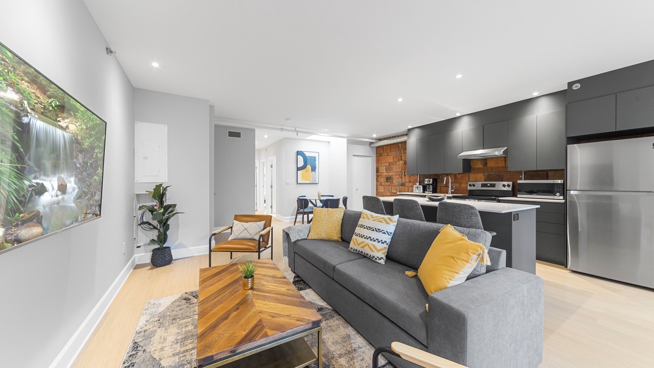 Photo of Livingroom in Downtown Montreal
