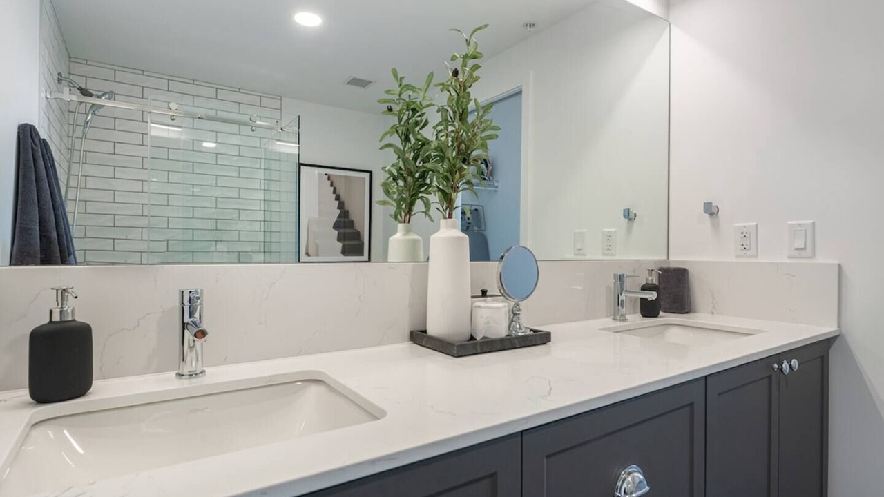 Photo of Bathroom in Hillhurst