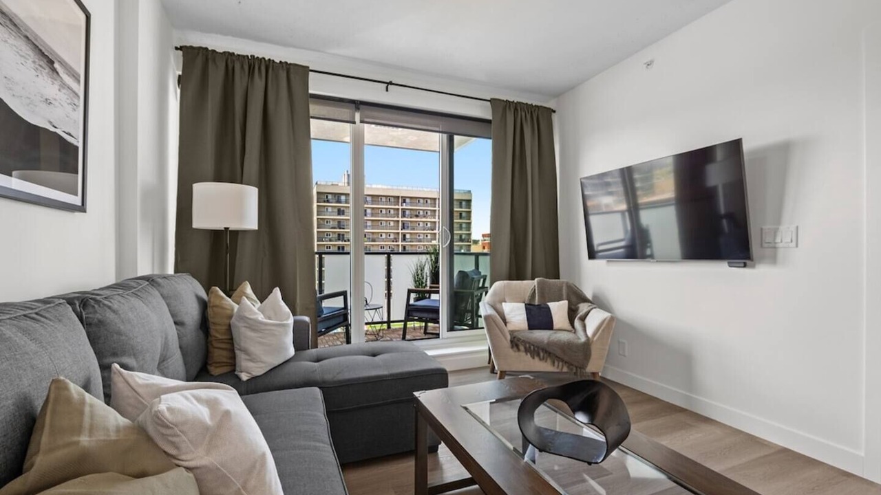 Photo of Livingroom in Hillhurst